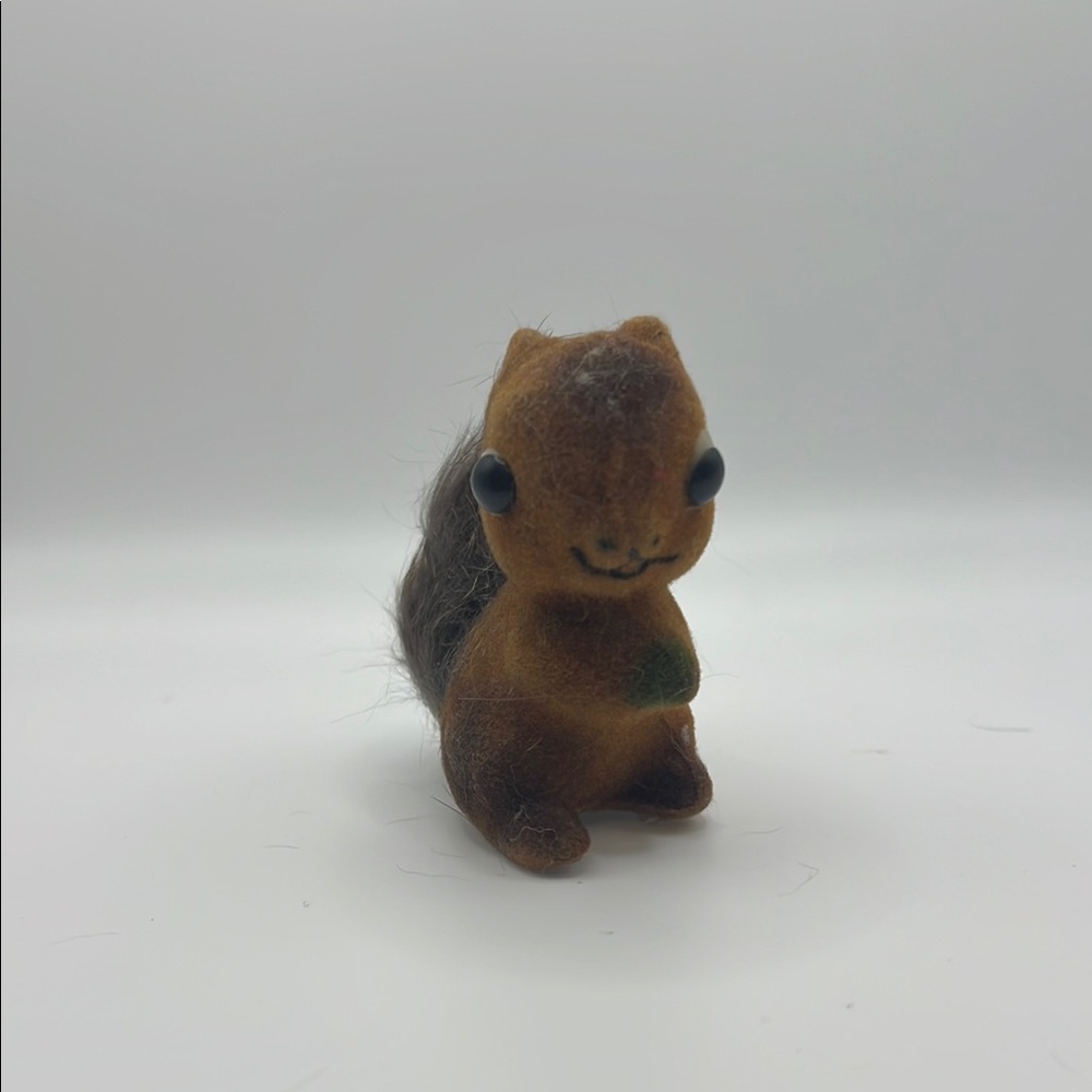 Vintage Squirrel Figurine w/fur